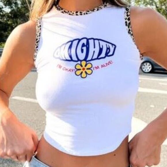 White OMIGHTY I'm Okay, I'm Alive Cheetah Print Tank Top M - Picture 1 of 7